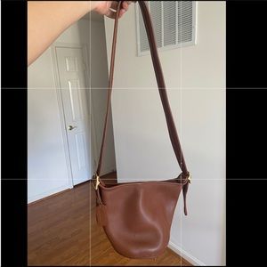 COACH VINTAGE  Cognac Crossbody Bucket Bag.